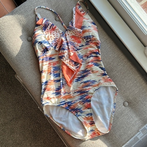 ELLA Moss swimsuit size medium (4/6/8) one piece - Picture 3 of 8